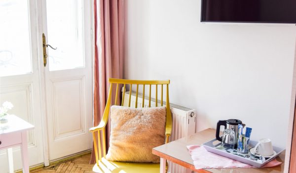 Zimmer_2_Strauss_2454